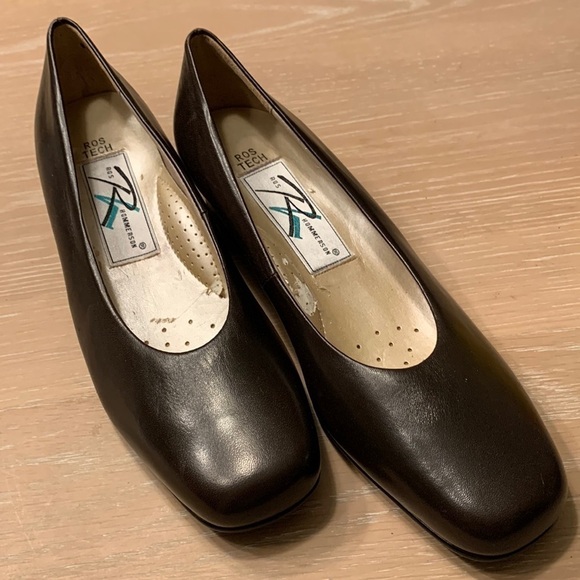 Ros Hommerson Low heels some insole damage - reduced - Sz 8.5N - Picture 1 of 7